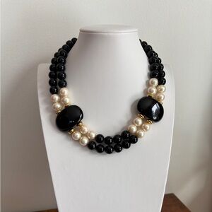 Classical Black and Cream Pearl Necklace